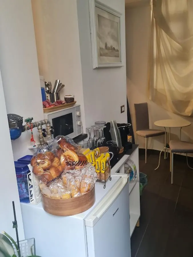 Geko Suite Toledo Naples Guest house